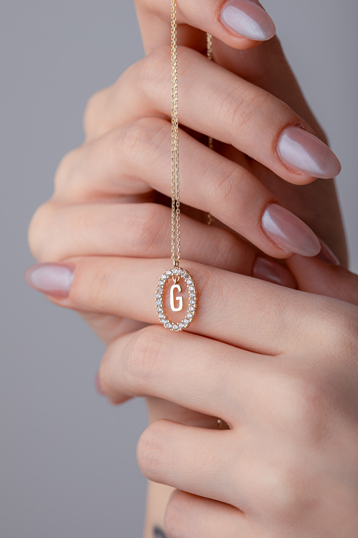 14 Ayar Altın G Harfi Kolye