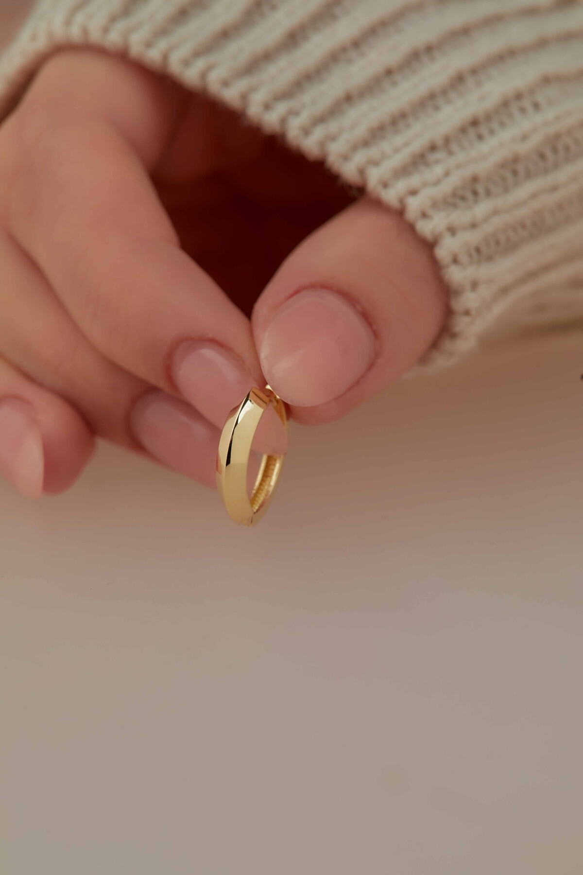 14 Ayar Altın Halka Küpe