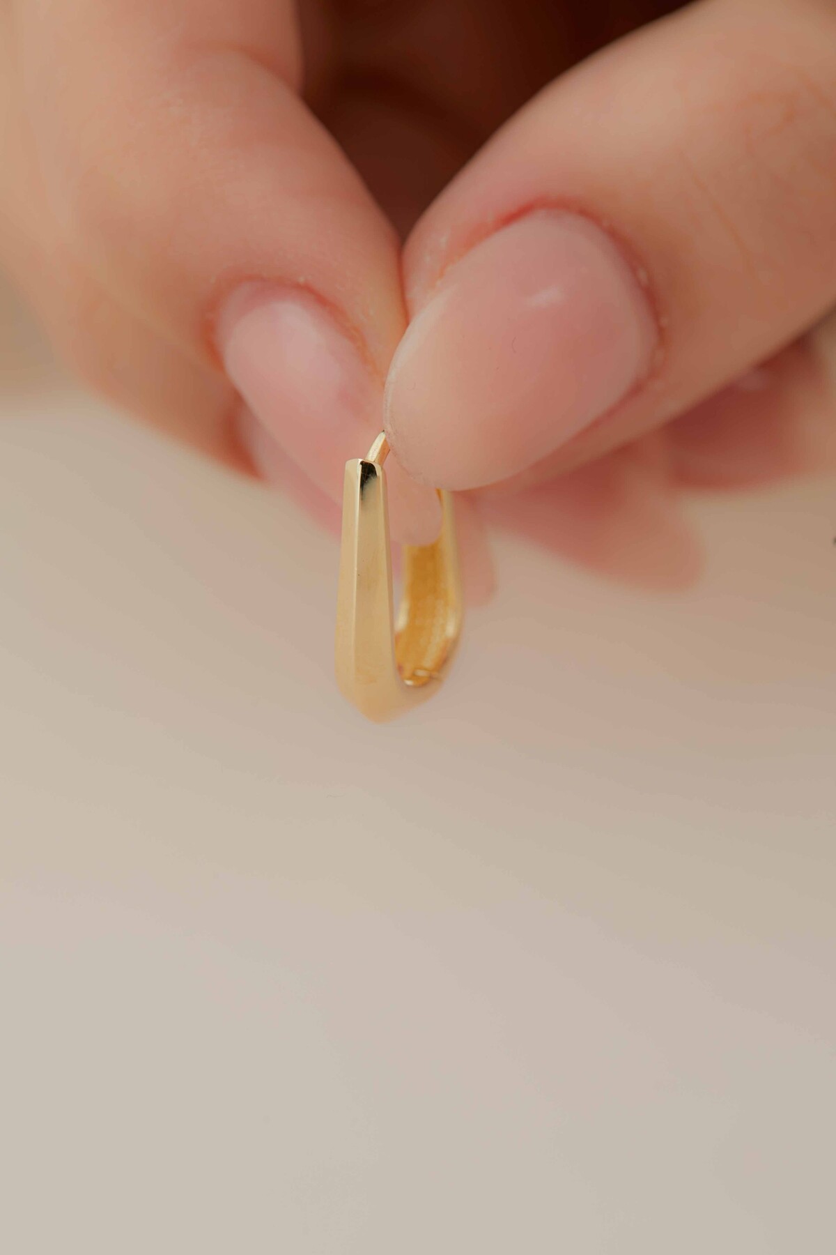 14 Ayar Altın Halka Küpe