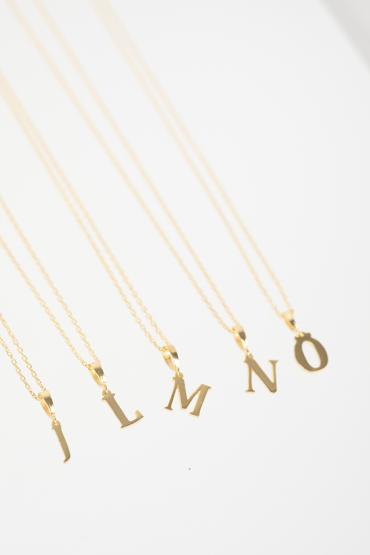 14 Ayar Altın Harf Kolye