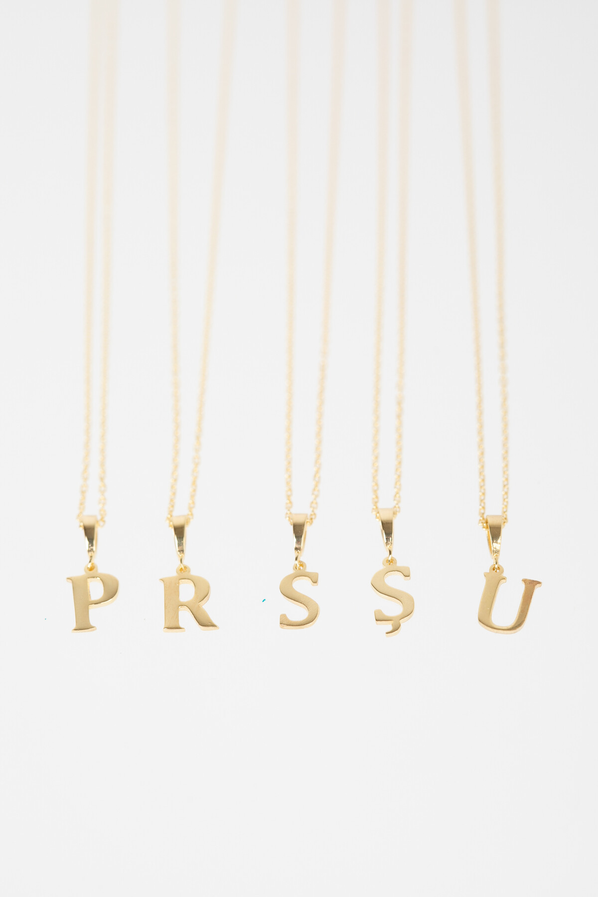 14 Ayar Altın Harf Kolye