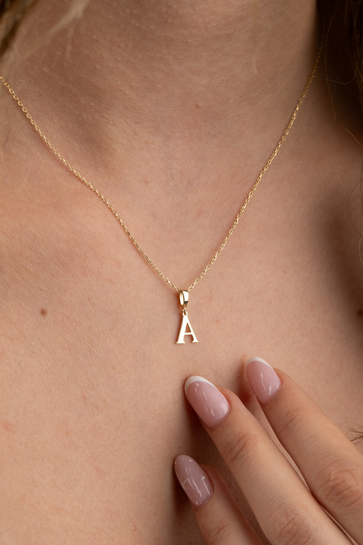 14 Ayar Altın Harf Kolye