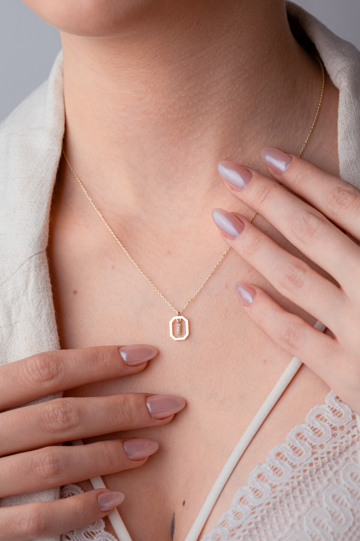 14 Ayar Altın I Harf Kolye