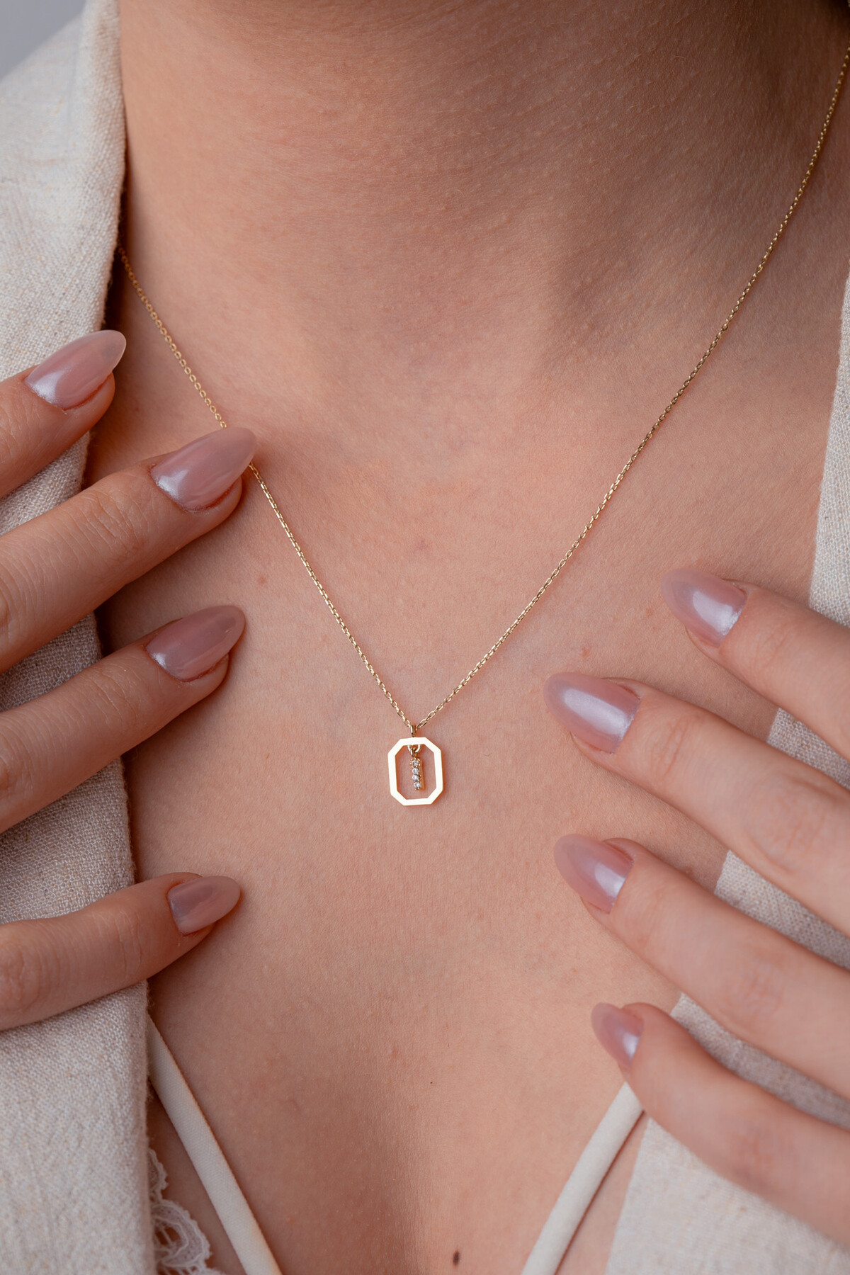 14 Ayar Altın I Harf Kolye