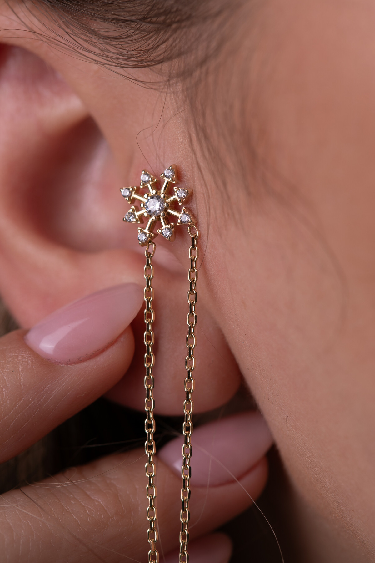 14 Ayar Altın Ok Zincir Sallantılı Küpe