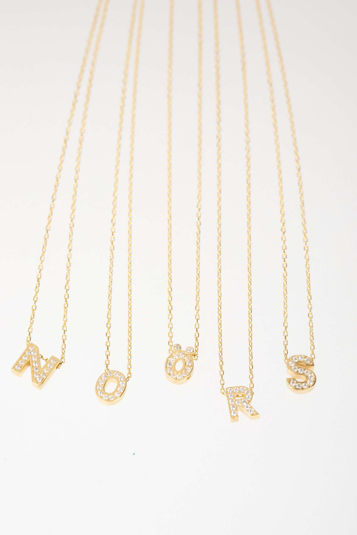 14 Ayar Altın Minimal Taşlı Harf Kolye