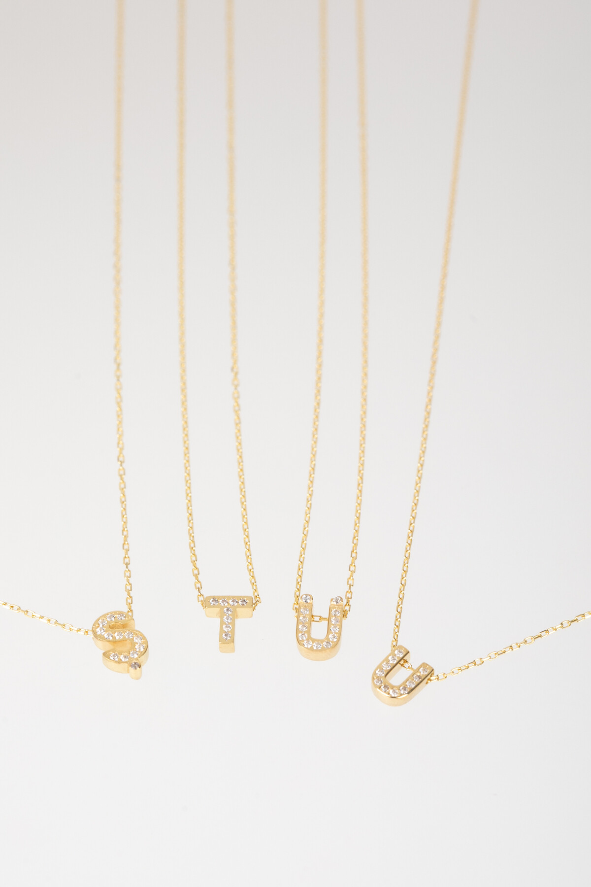 14 Ayar Altın Minimal Taşlı Harf Kolye