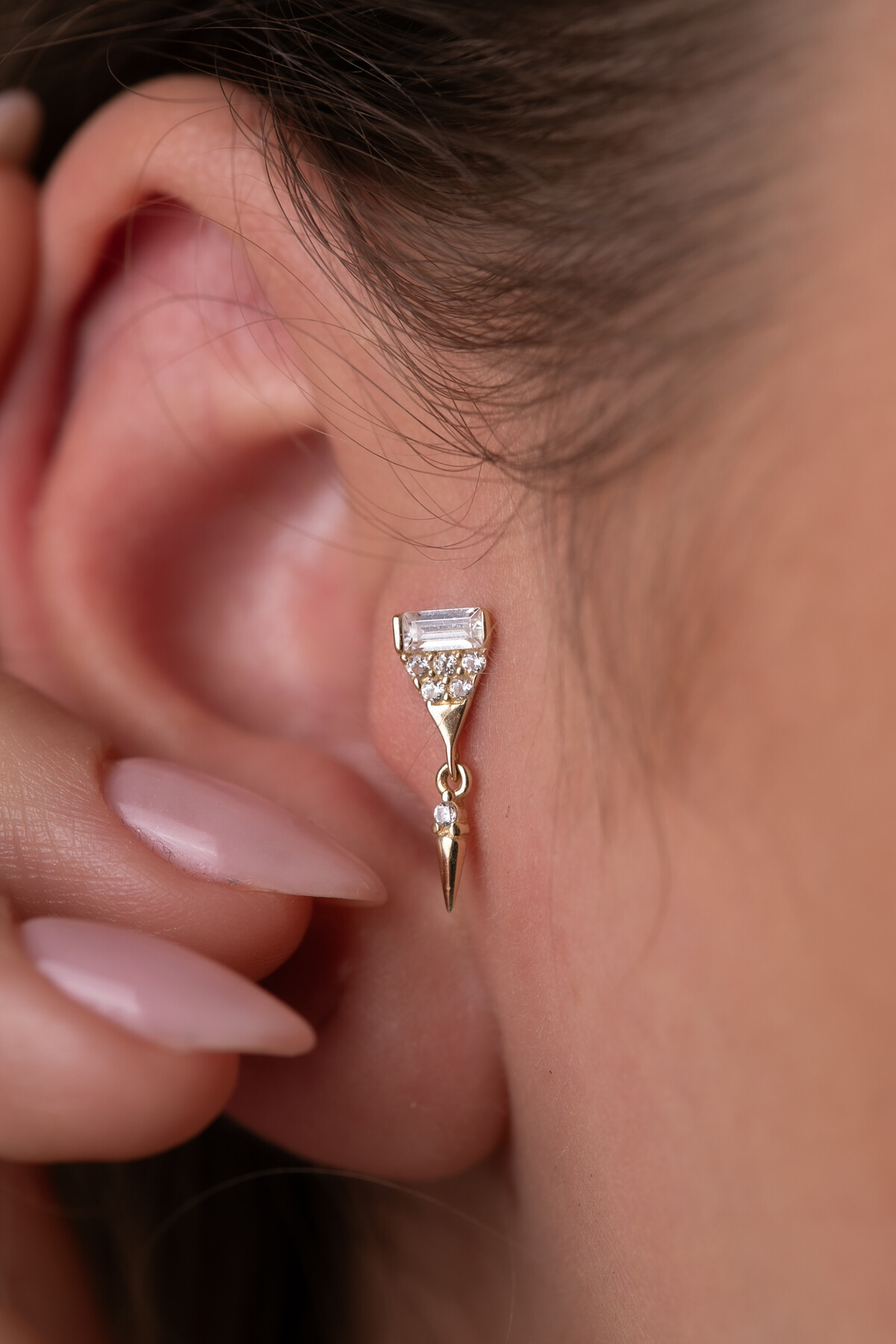 14 Ayar Altın Sallantılı Üçgen Küpe