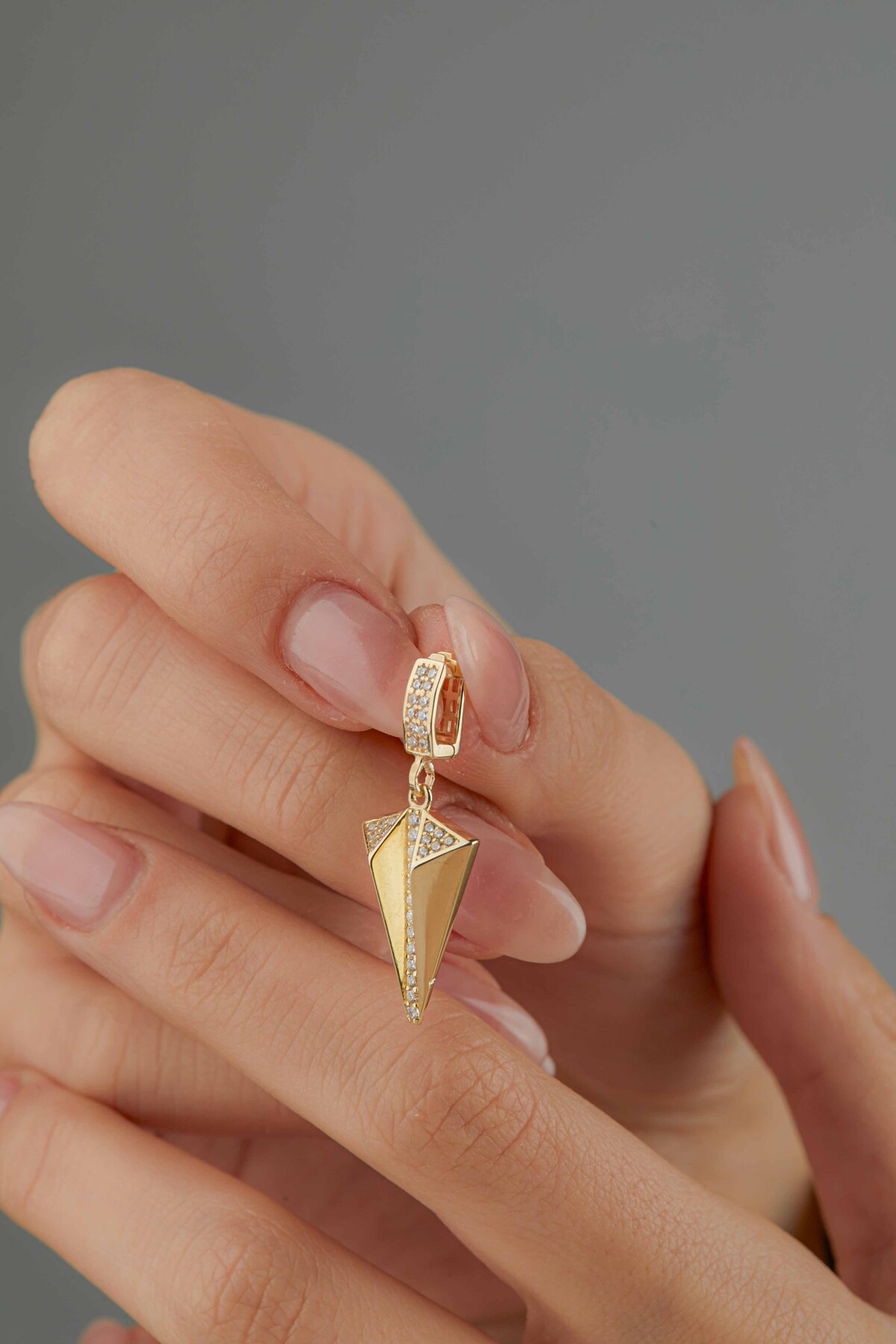 14 Ayar Altın Piramit Kolye Ucu