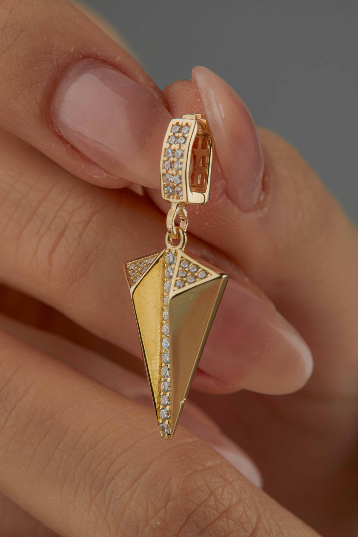 14 Ayar Altın Piramit Kolye Ucu