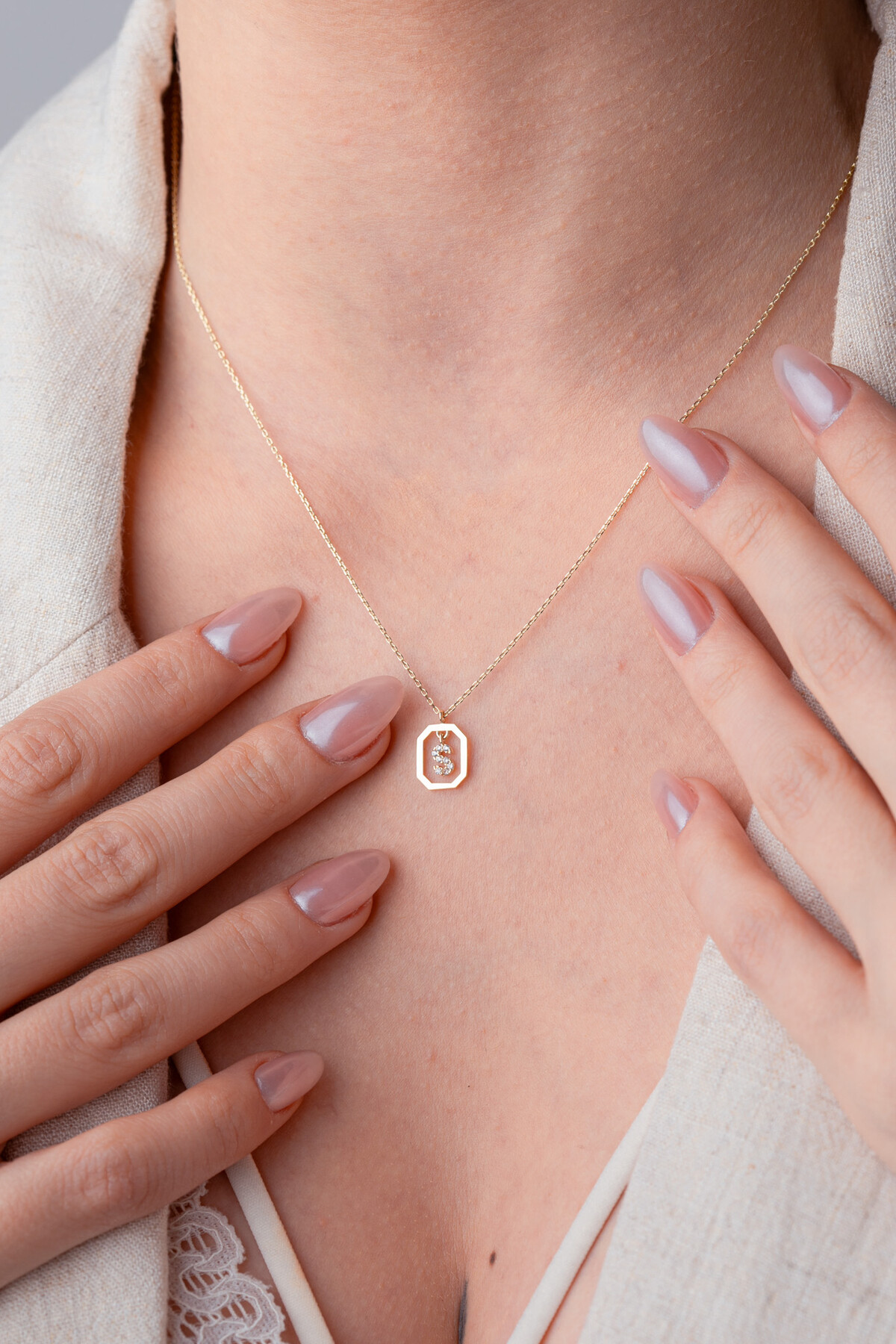 14 Ayar Altın S Harf Kolye