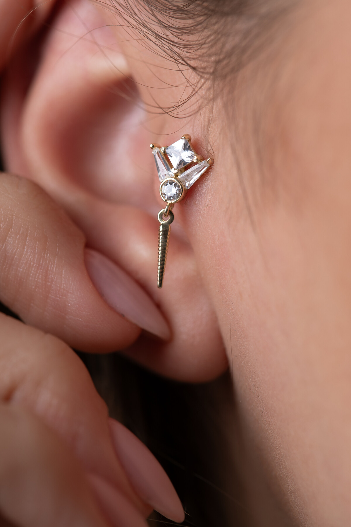 14 Ayar Altın Sallantılı Küpe