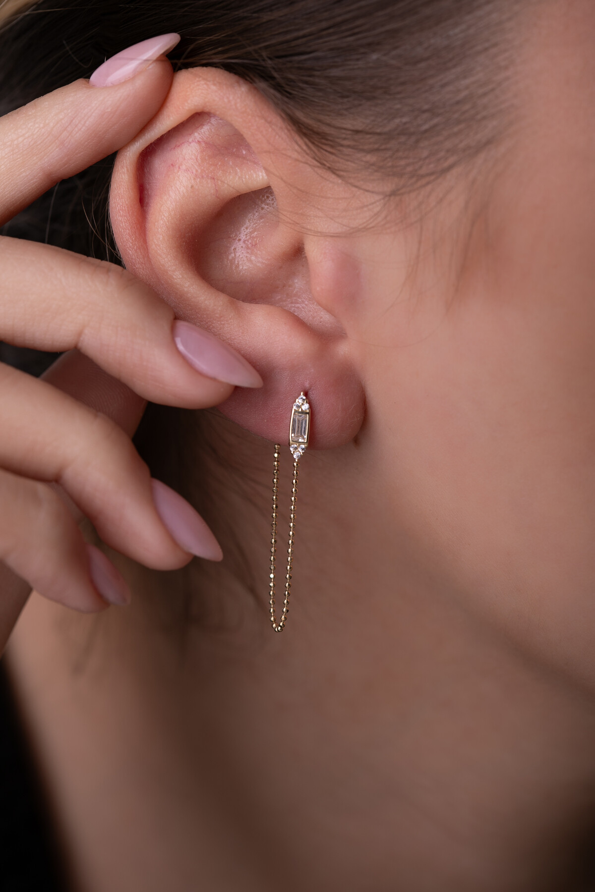 14 Ayar Altın Sallantılı Zincir Küpe