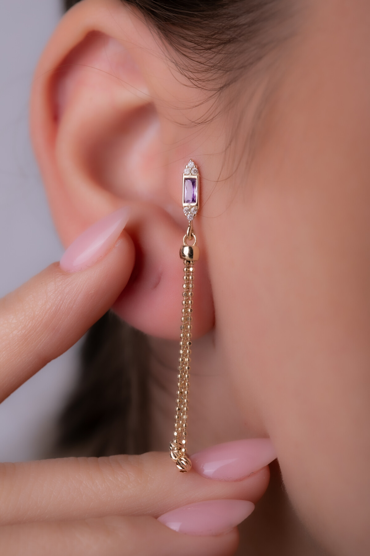 14 Ayar Altın Sallantılı Zincir Küpe