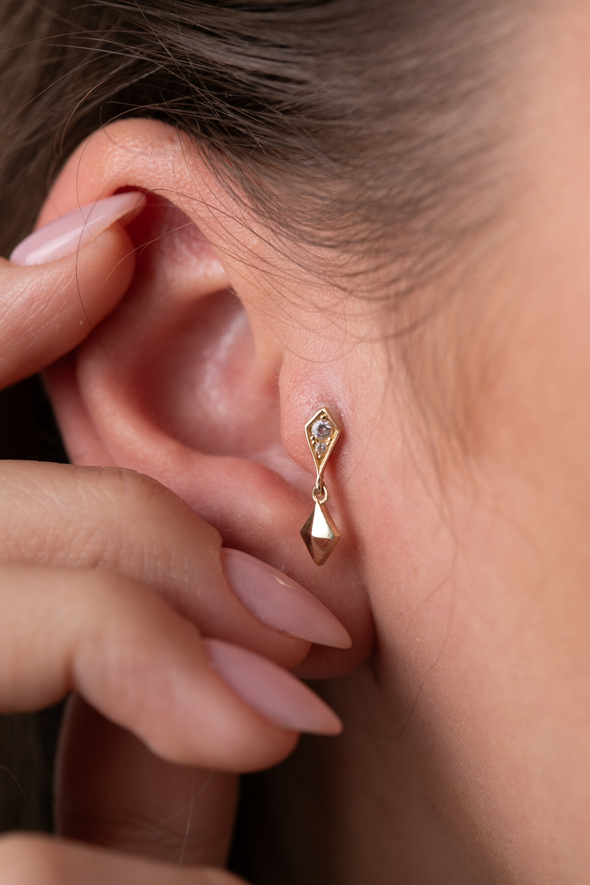 14 Ayar Altın Sade Tasarım Küpe