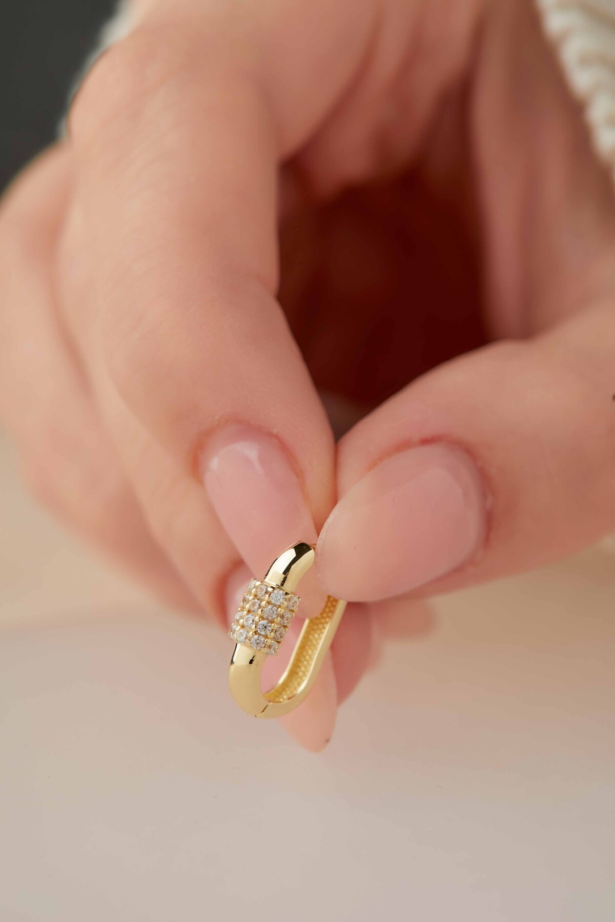 14 Ayar Altın Taşlı Halka Küpe