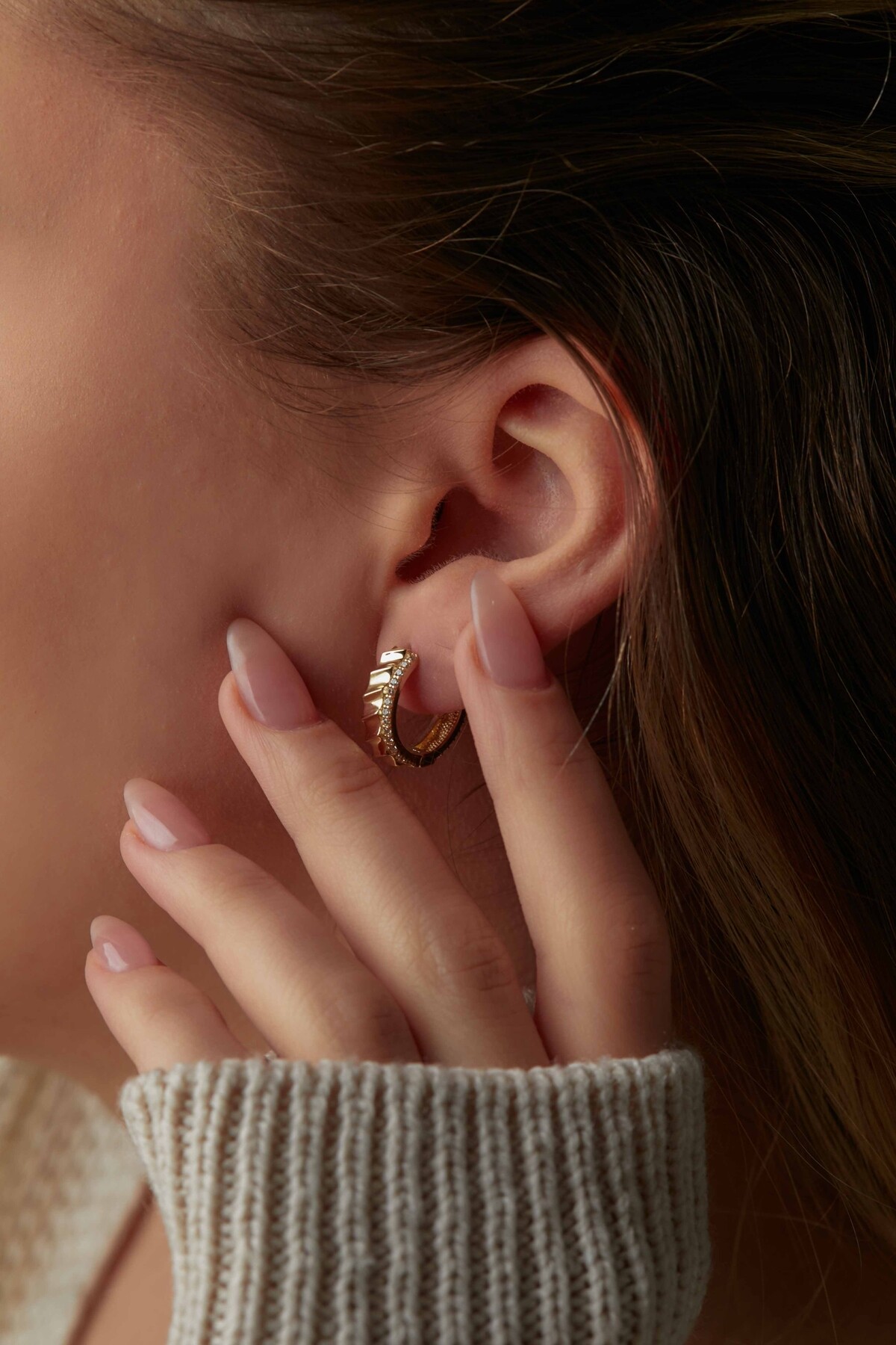 14 Ayar Altın Taşlı Halka Küpe