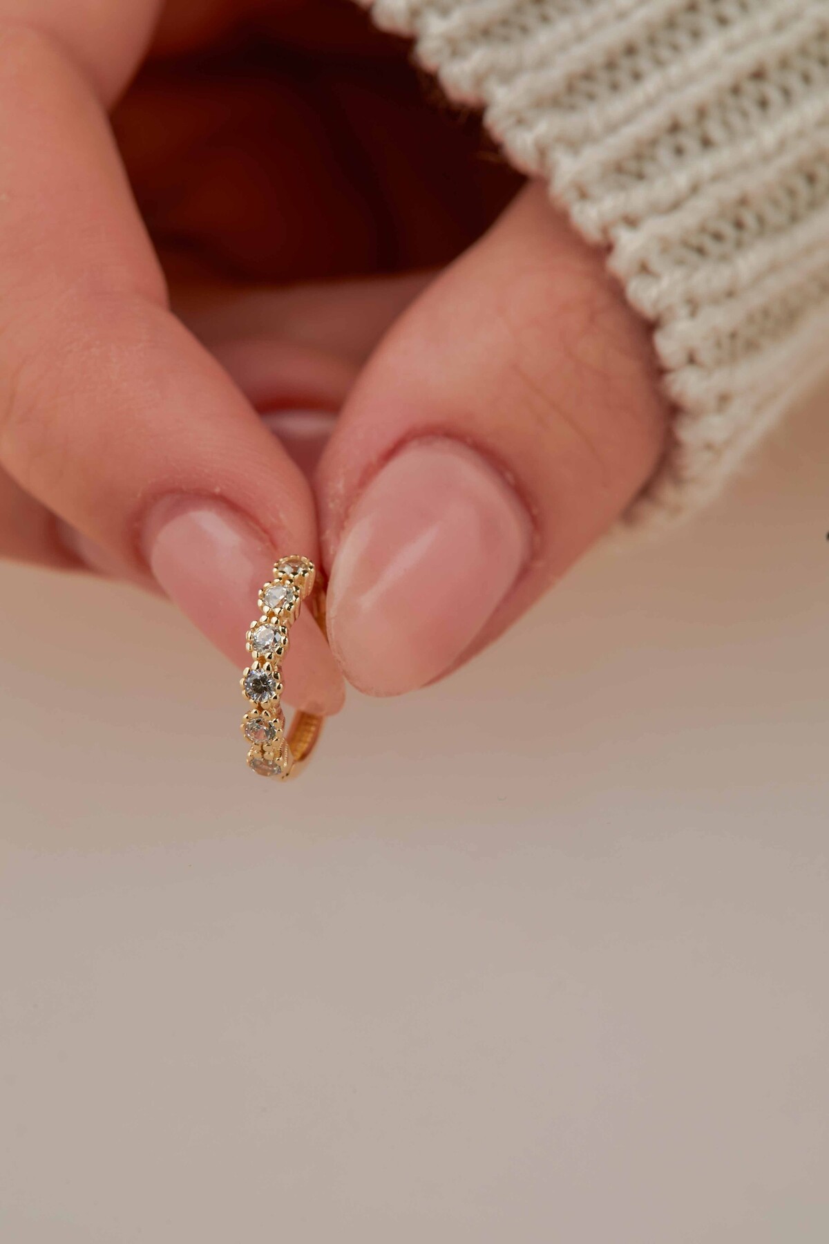 14 Ayar Altın Taşlı Halka Küpe