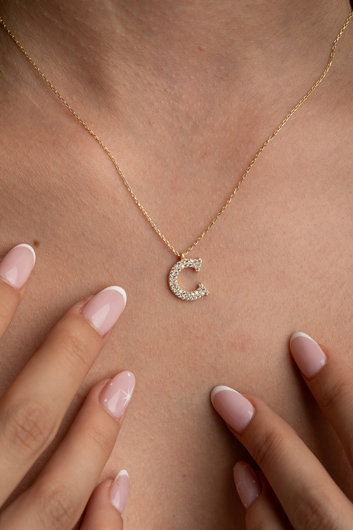 14 Ayar Altın Taşlı Harf Kolye