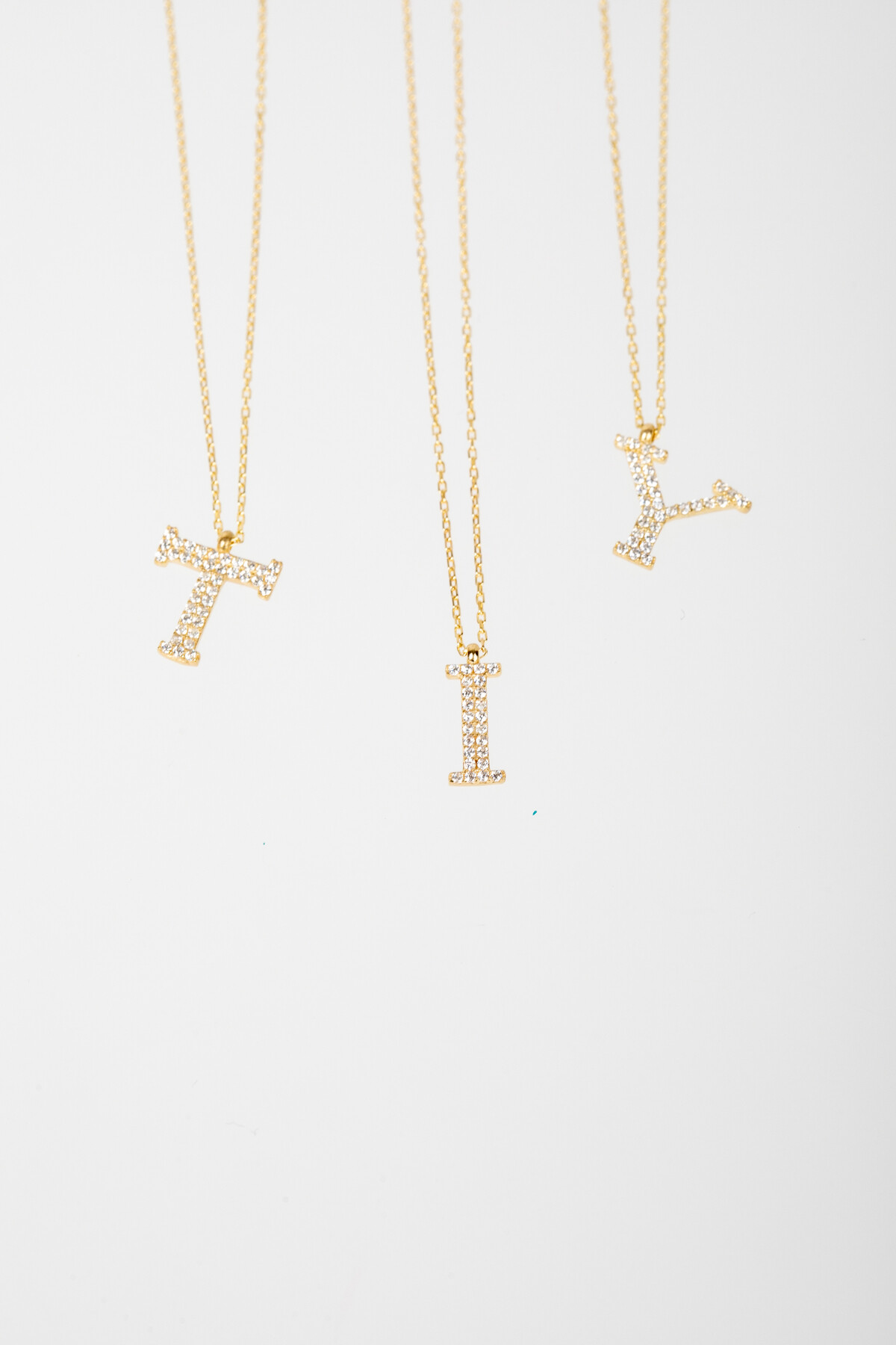 14 Ayar Altın Taşlı Harf Kolye