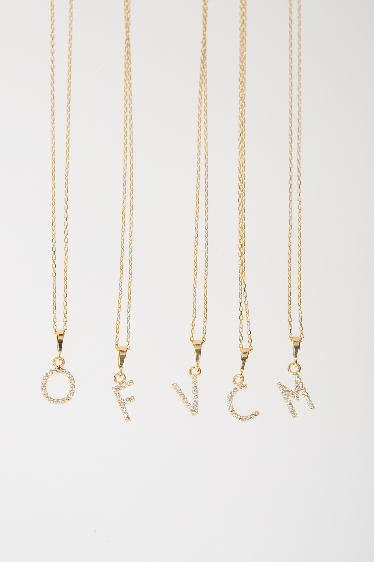 14 Ayar Altın Taşlı Harf Kolye