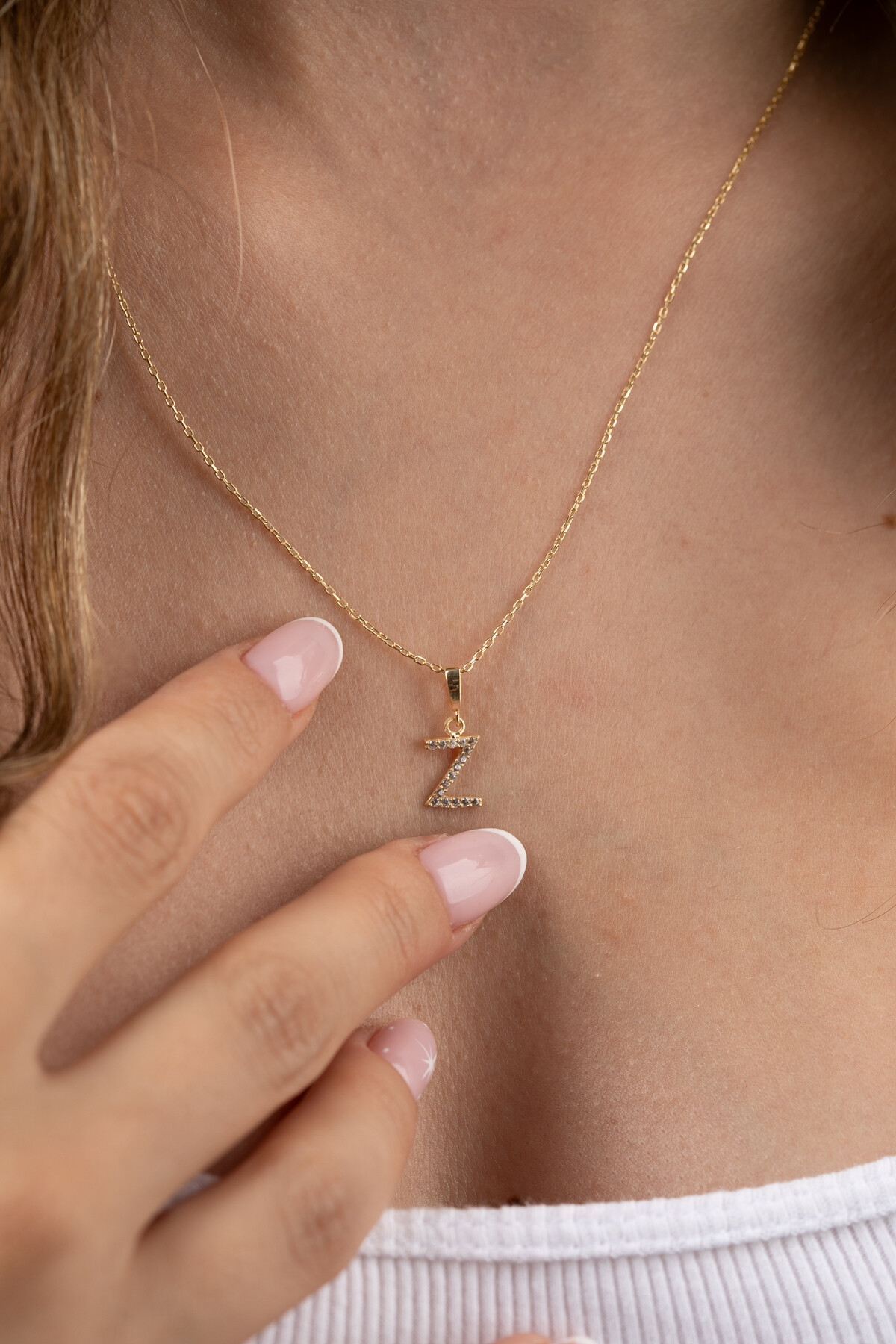 14 Ayar Altın Taşlı Harf Kolye