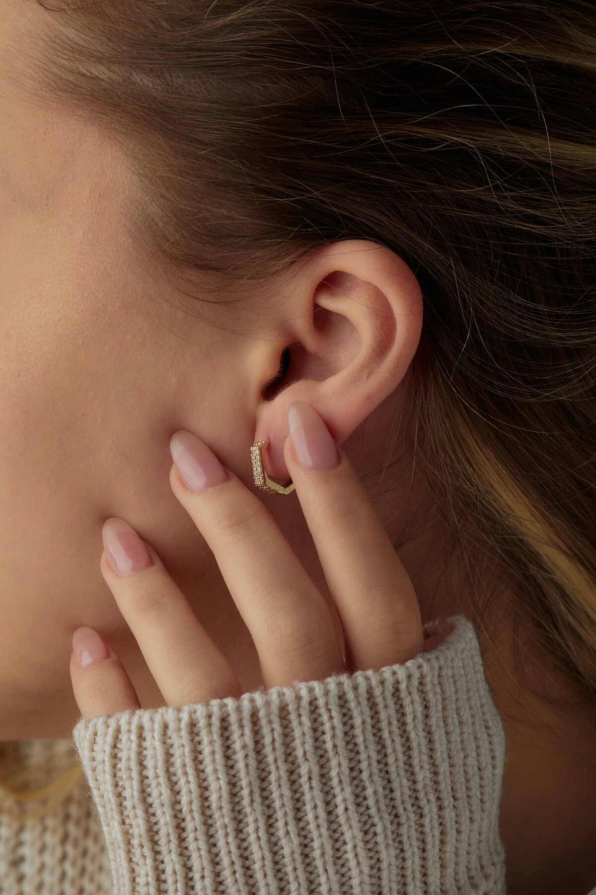 14 Ayar Altın Taşlı Küpe