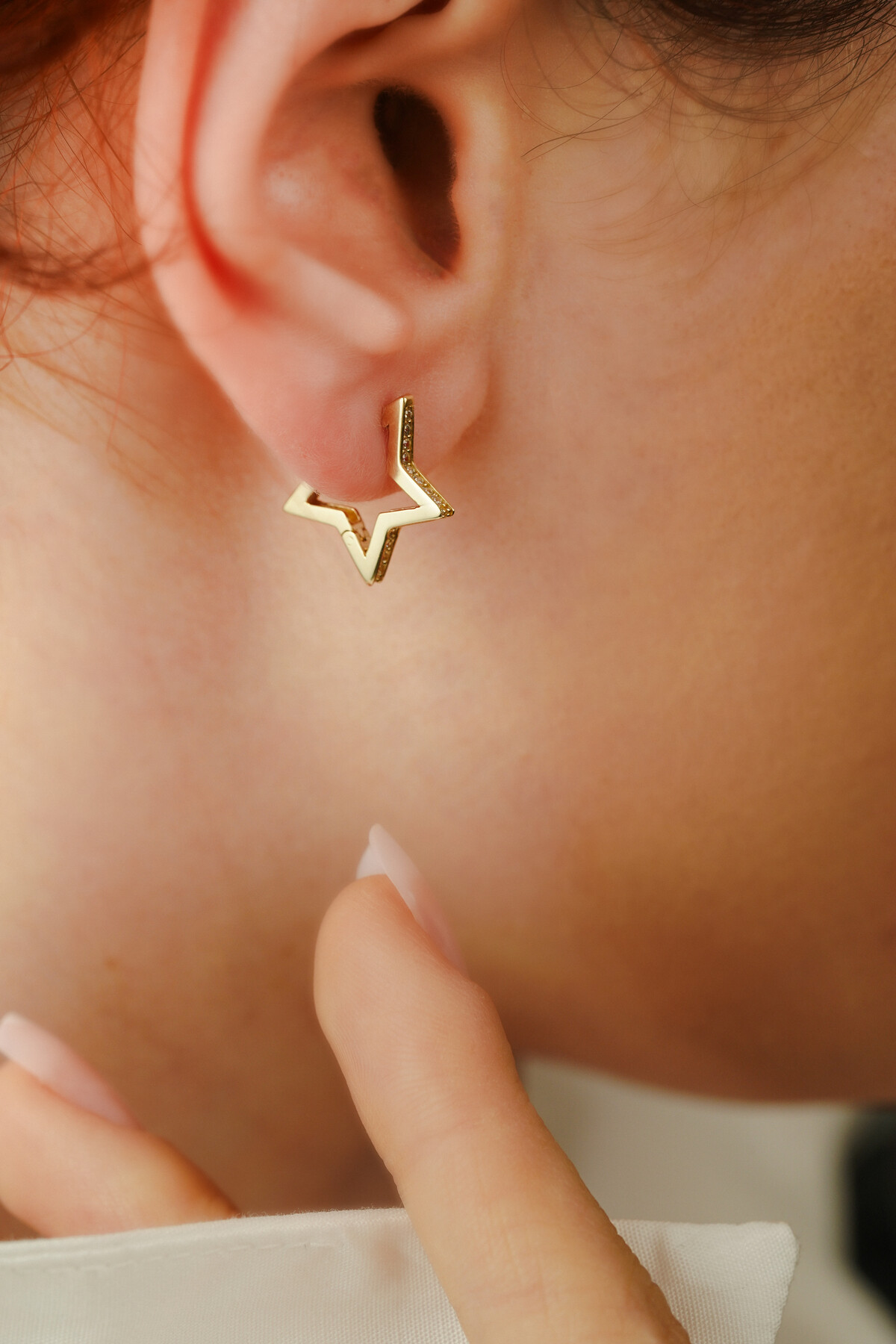 14 Ayar Altın Yıldız Küpe