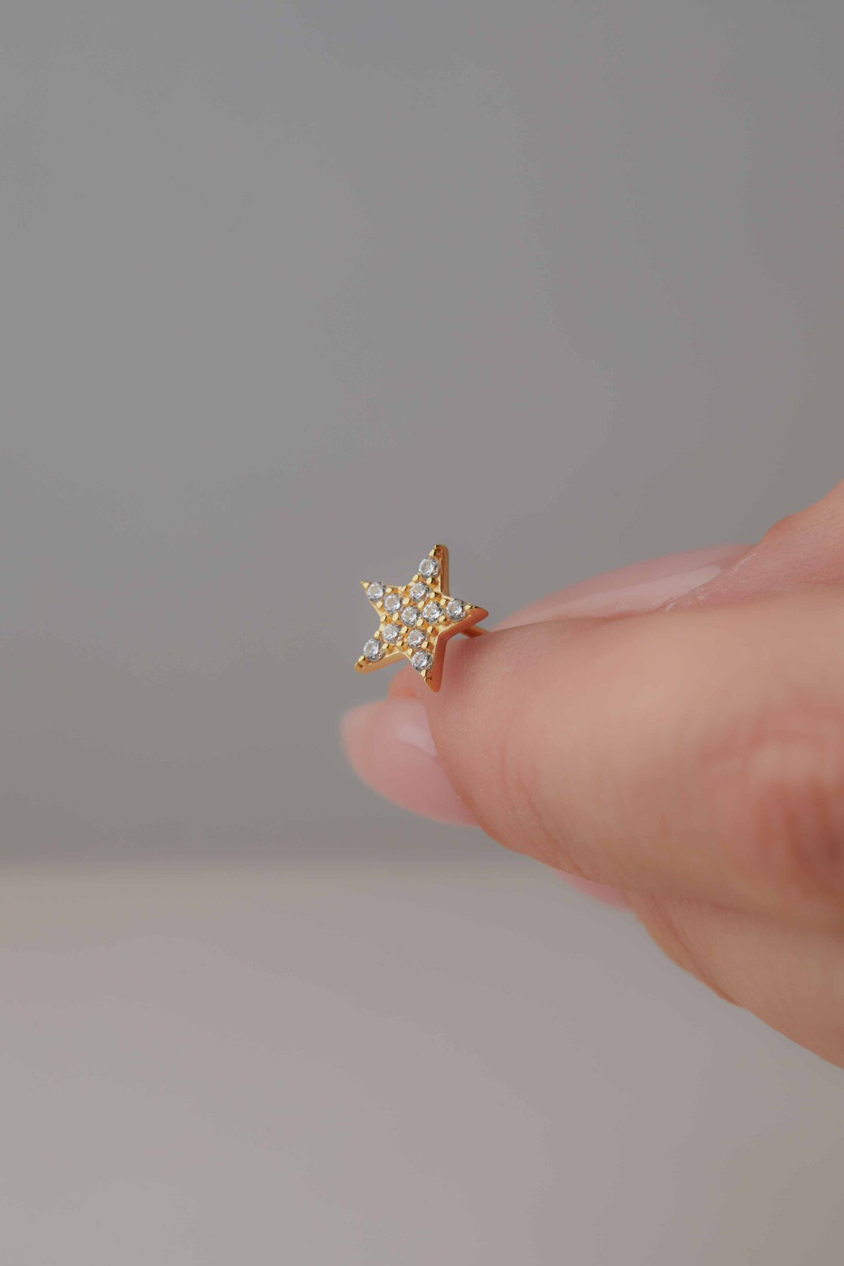 14 Ayar Altın Yıldız Küpe