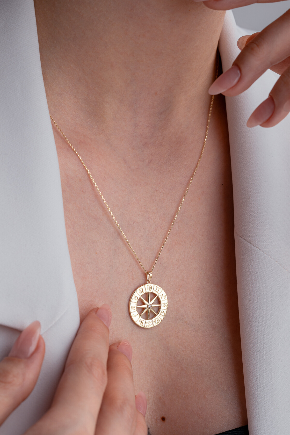 14 Ayar Altın Burç Kolye