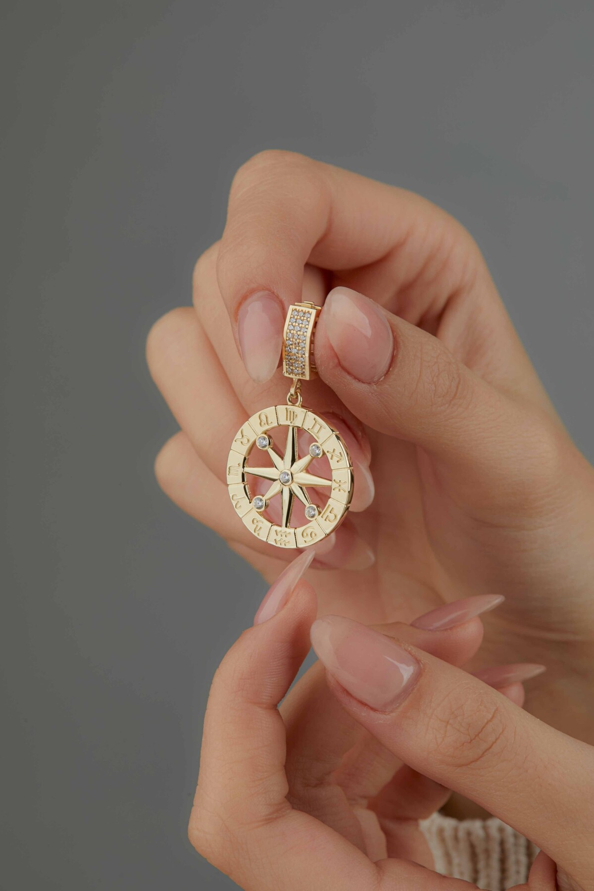 14 Ayar Altın Burç Kolye Ucu