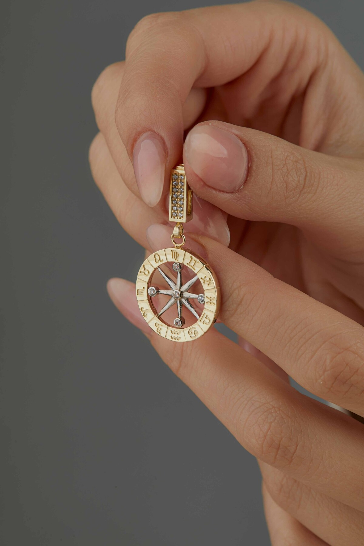 14 Ayar Altın Burç Kolye Ucu