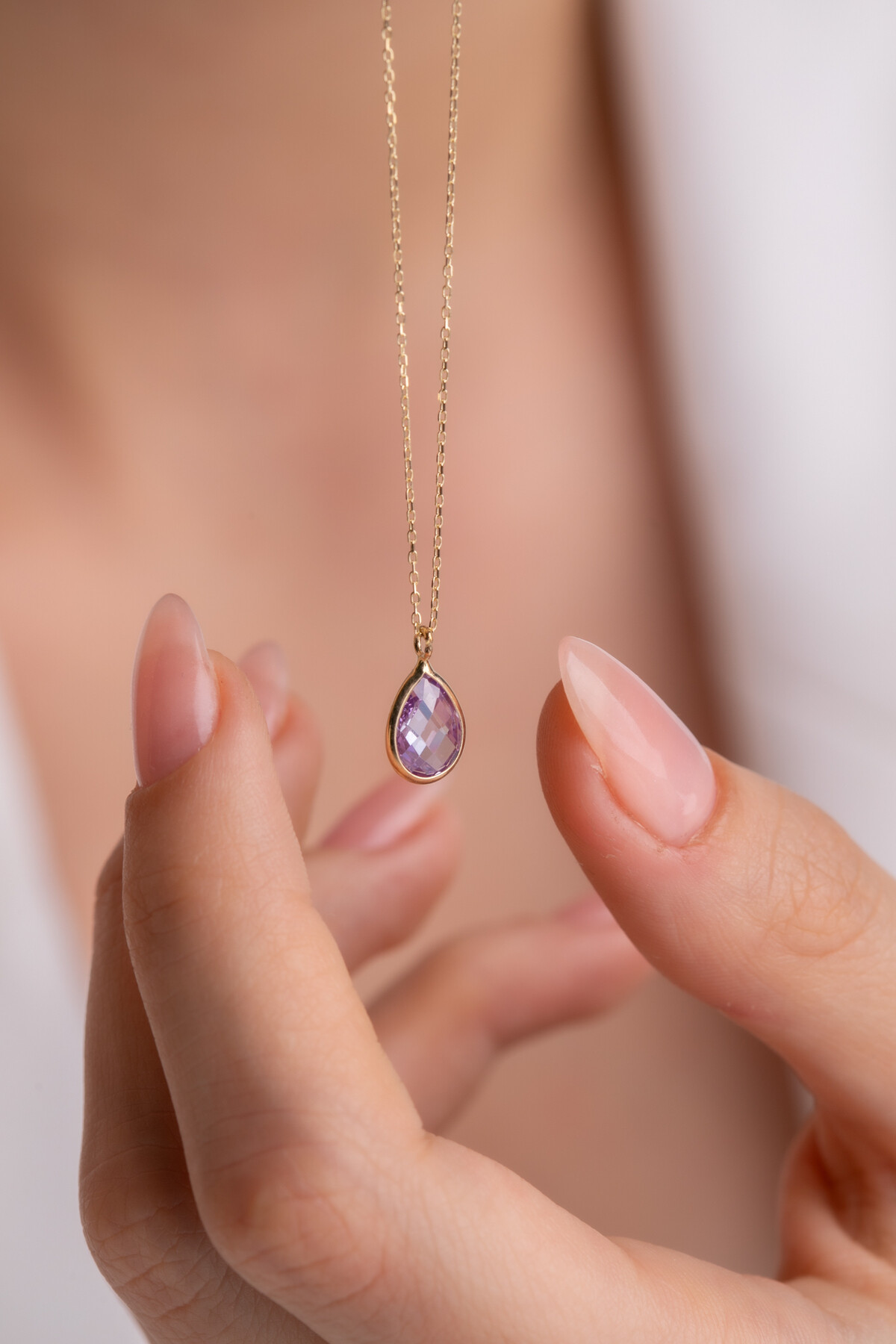 14 Ayar Altın Damla Taş Lila Kolye