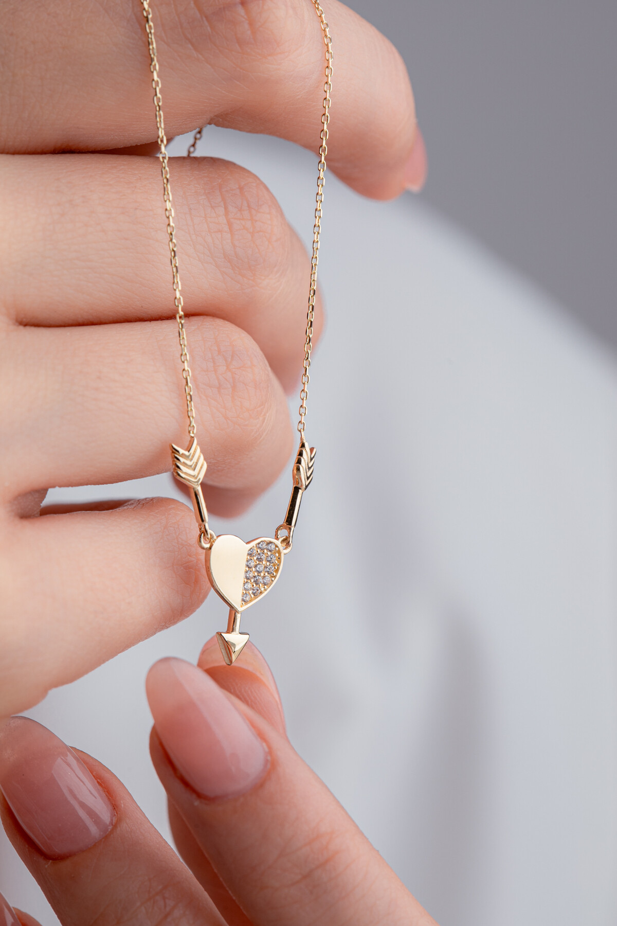 14 Ayar Altın Eros Kalp Kolye