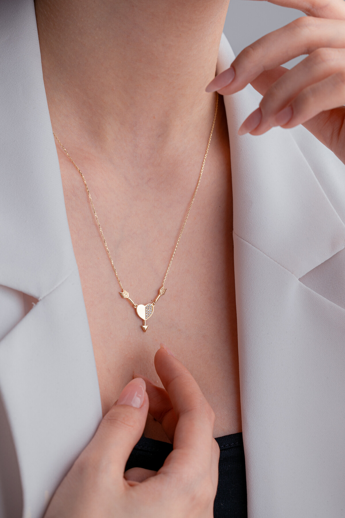 14 Ayar Altın Eros Kalp Kolye