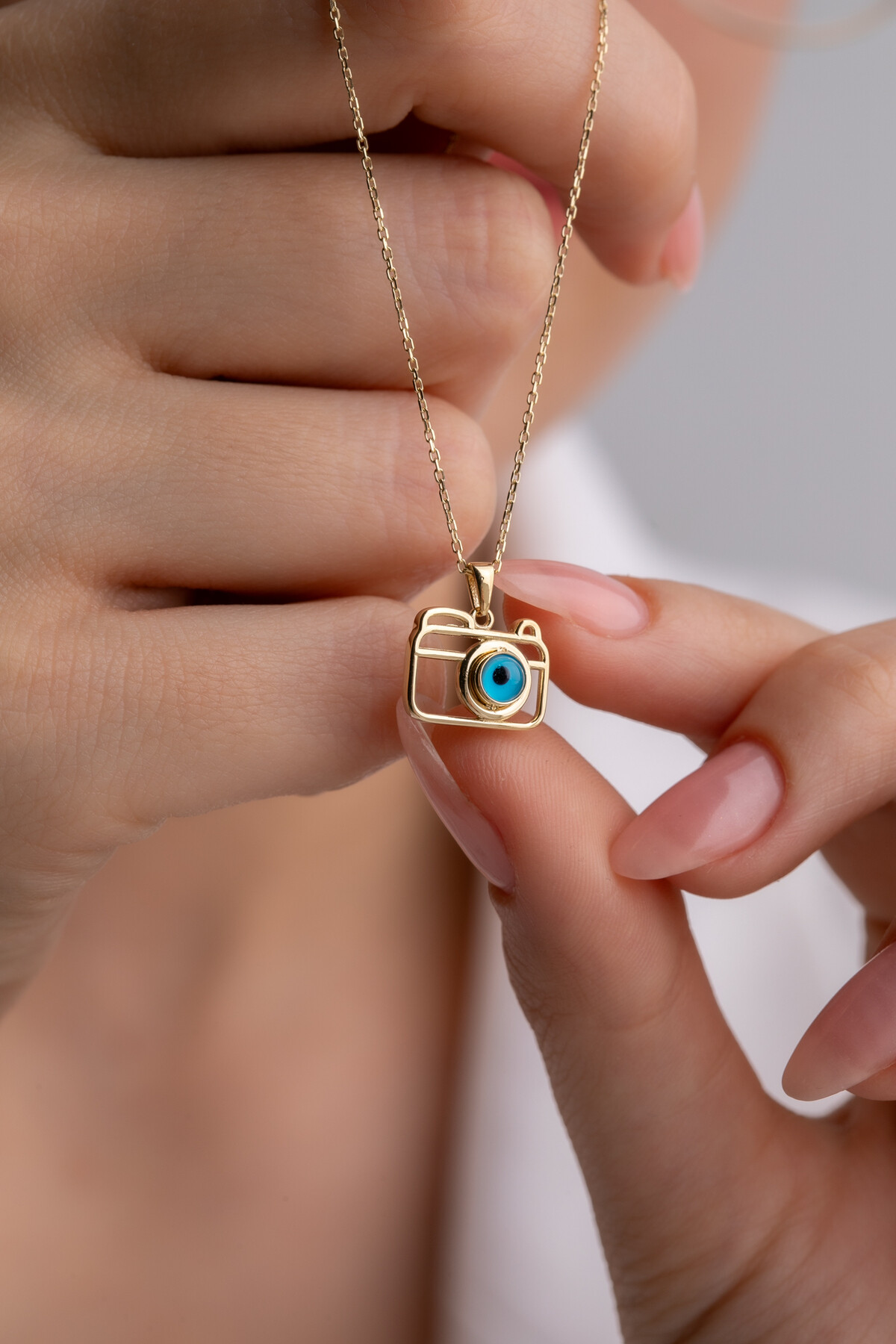 14 Ayar Altın Fotoğraf Makinesi Kolye