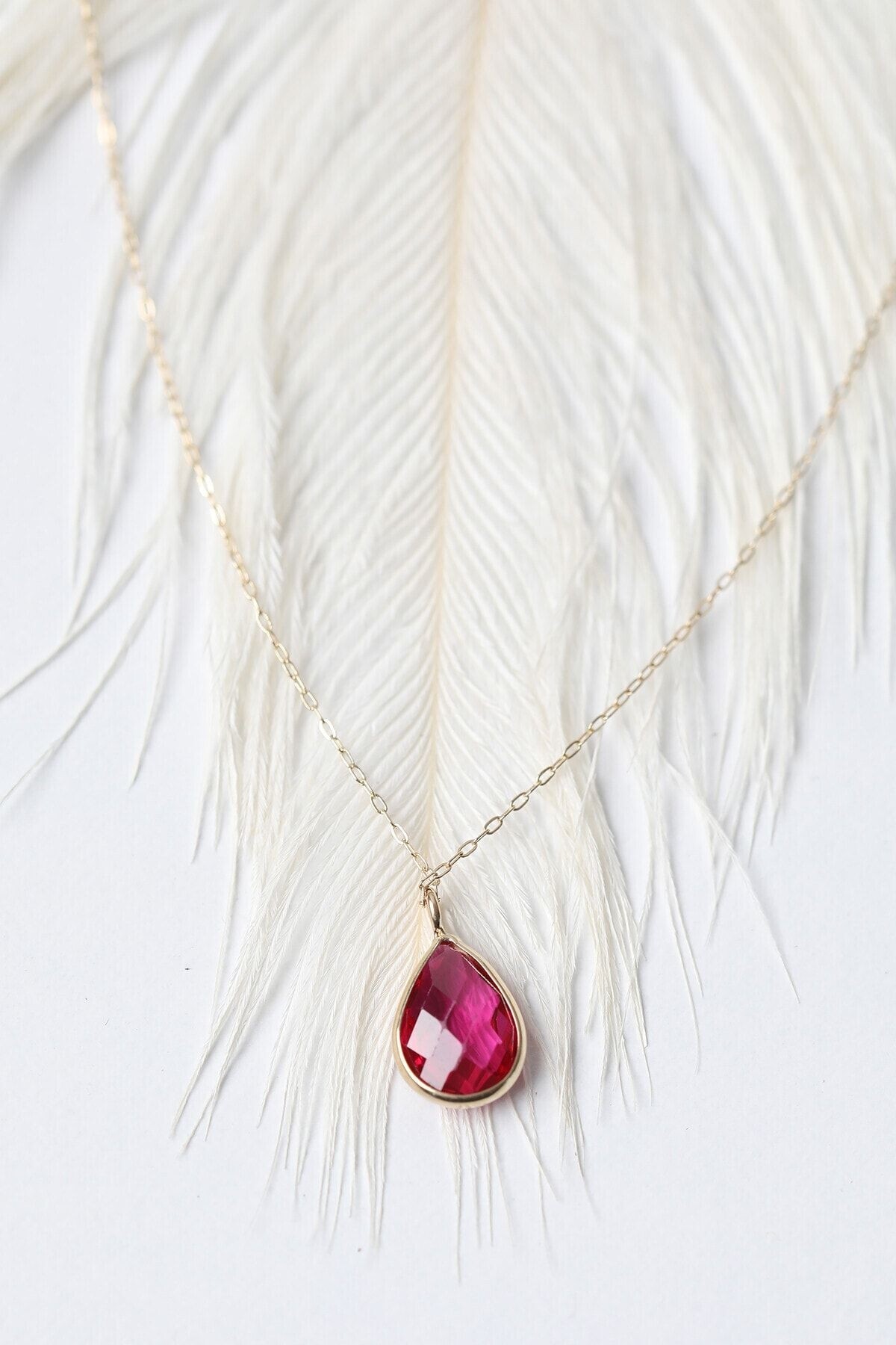 14 Ayar Altın Fuşya Damla Taş Kolye