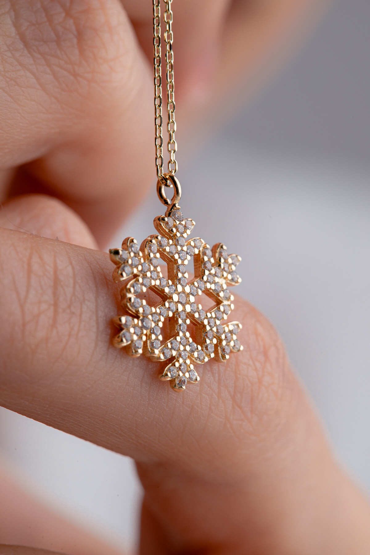 14 Ayar Altın Kartanesi Kolye