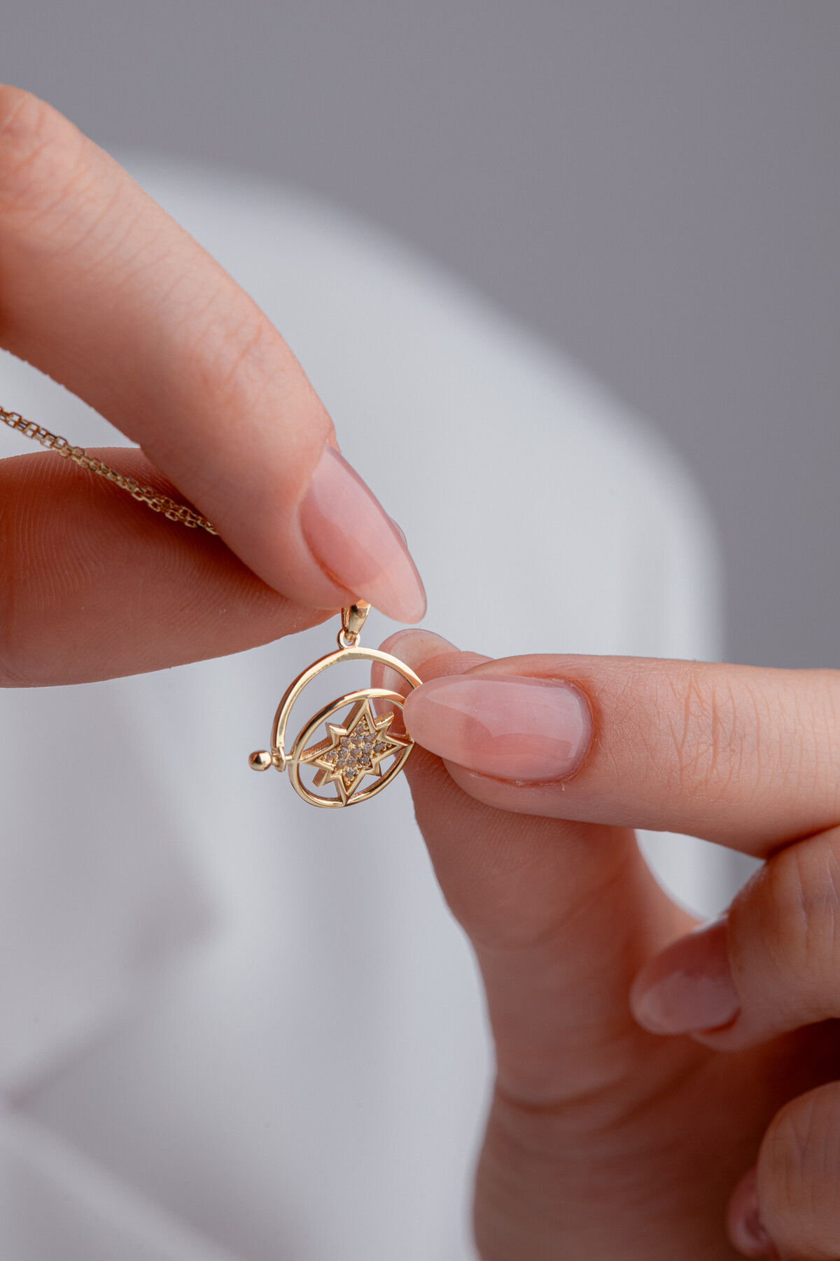 14 Ayar Altın Kuzey Yıldızı Kolye