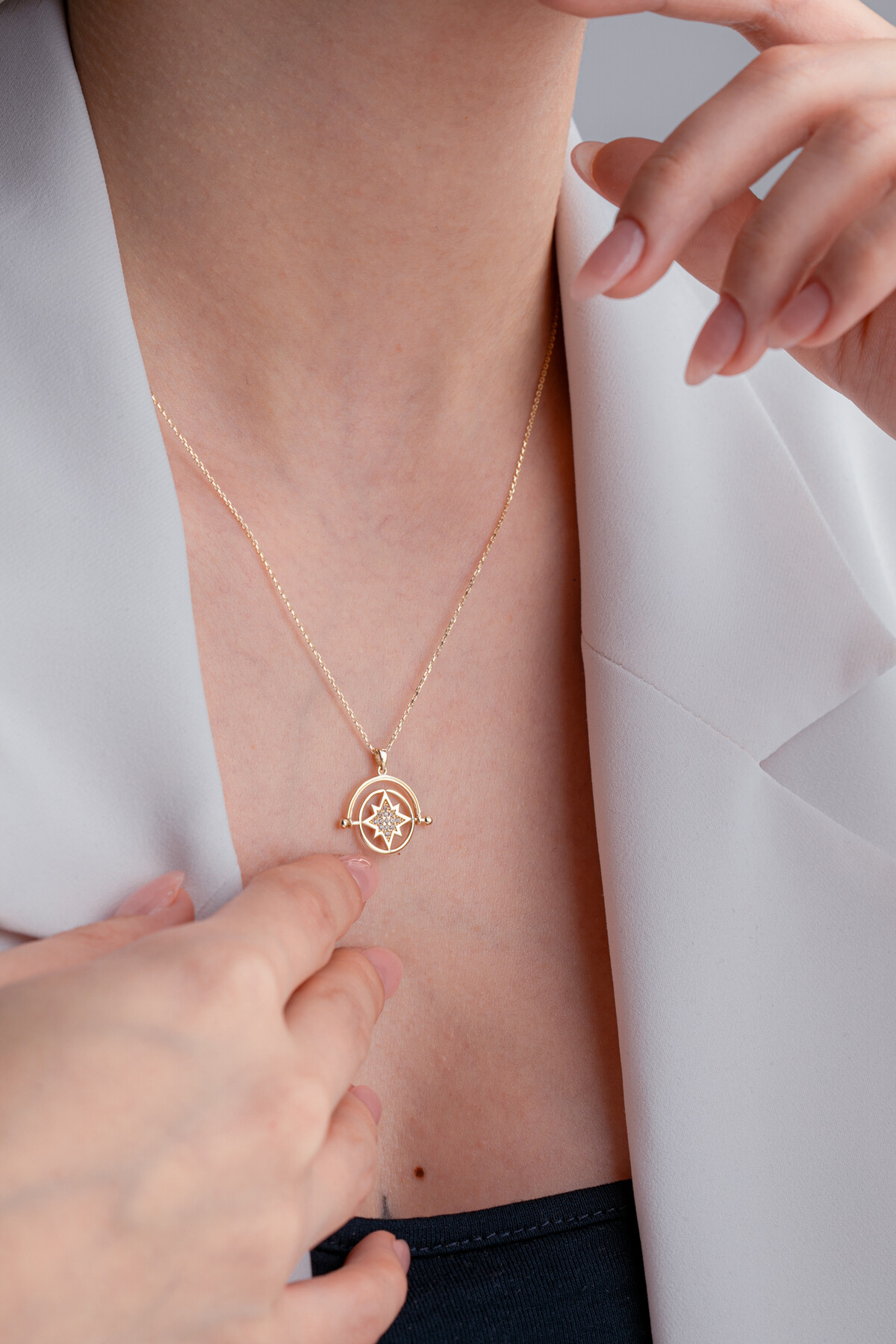 14 Ayar Altın Kuzey Yıldızı Kolye