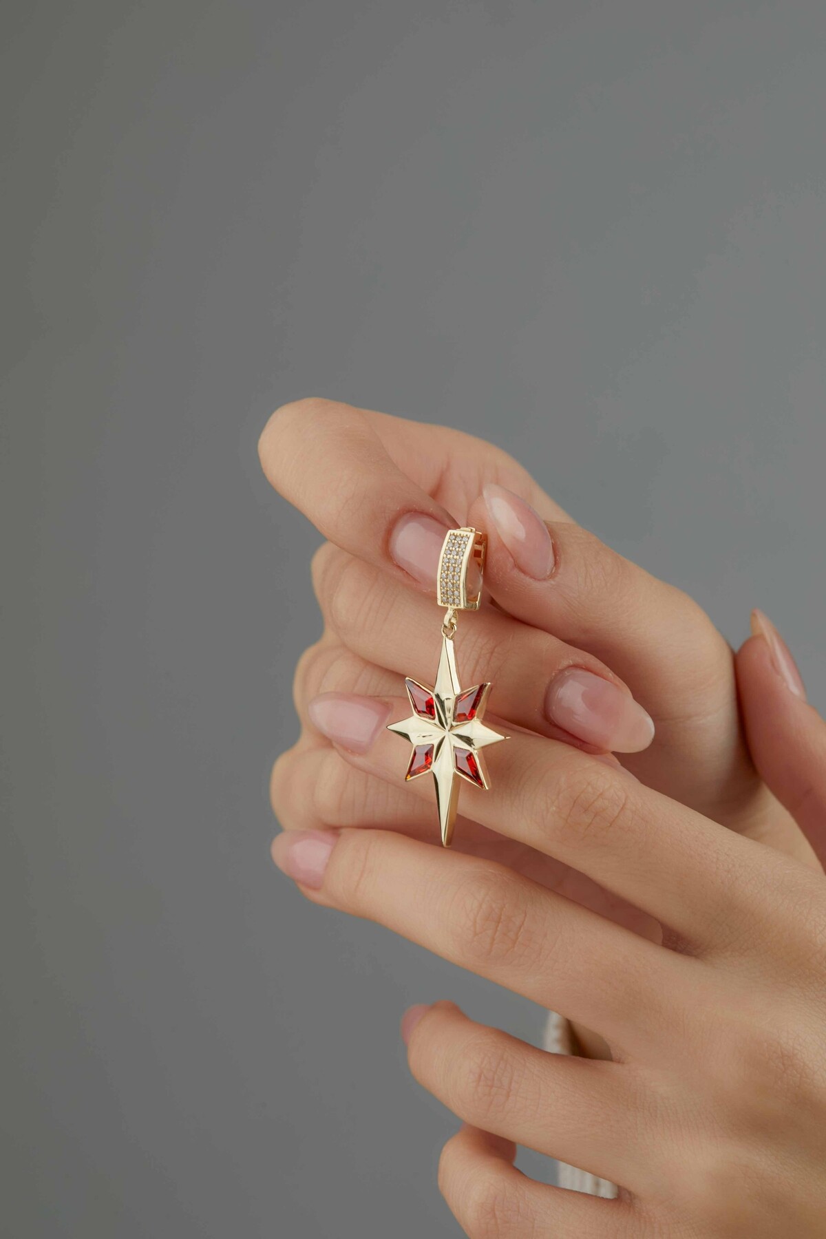 14 Ayar Altın Kuzey Yıldızı Kolye Ucu