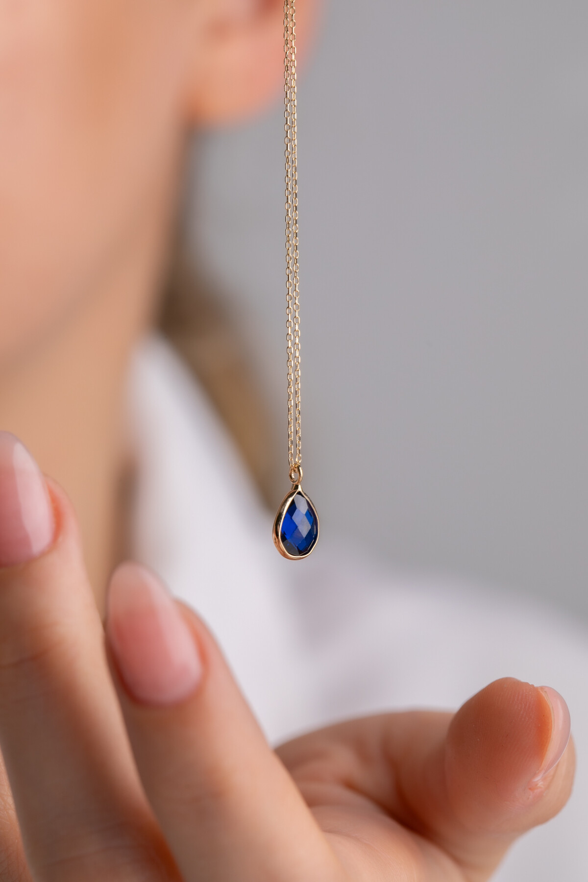 14 Ayar Altın Lacivert Damla Taş Kolye