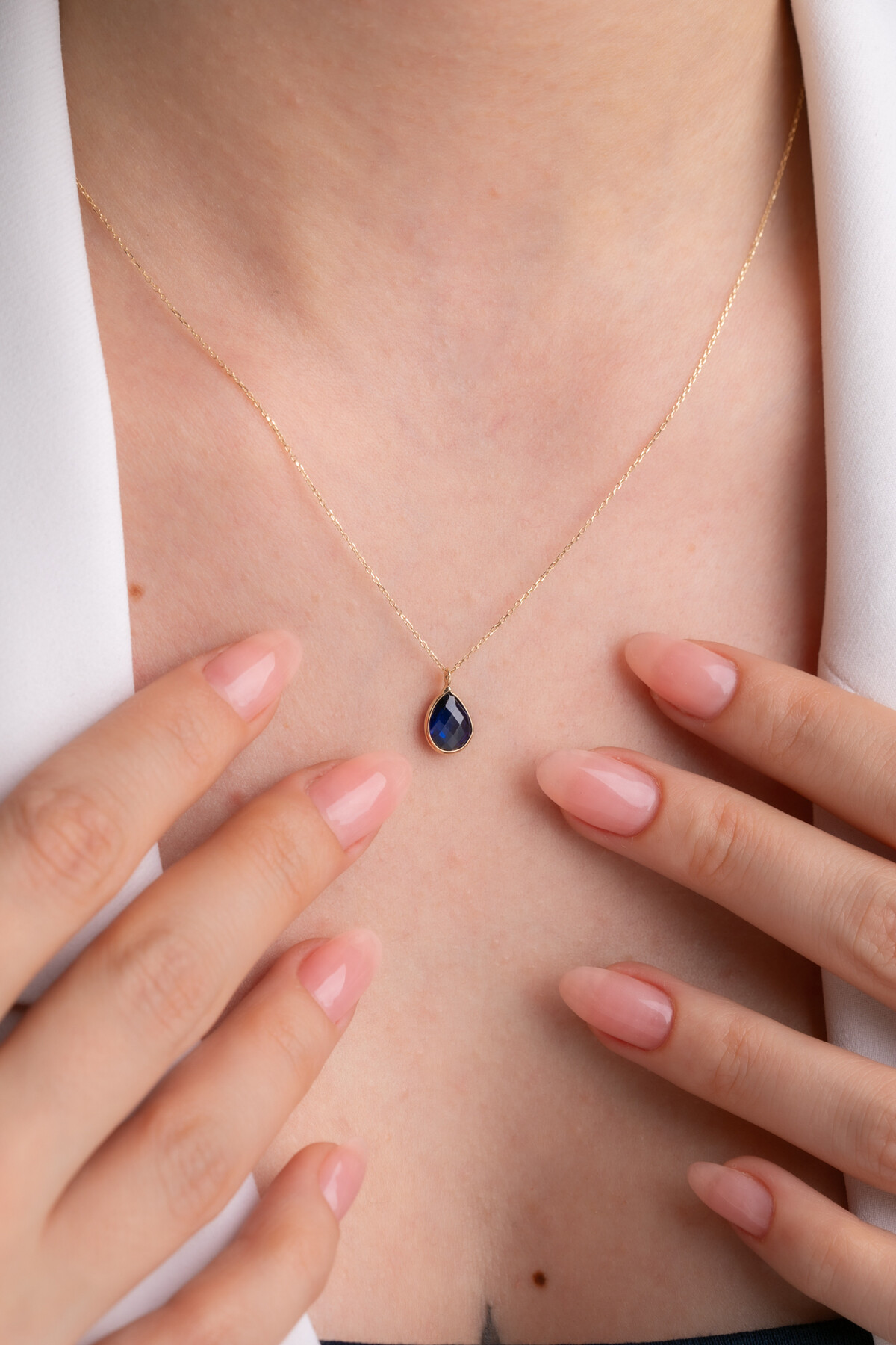 14 Ayar Altın Lacivert Damla Taş Kolye