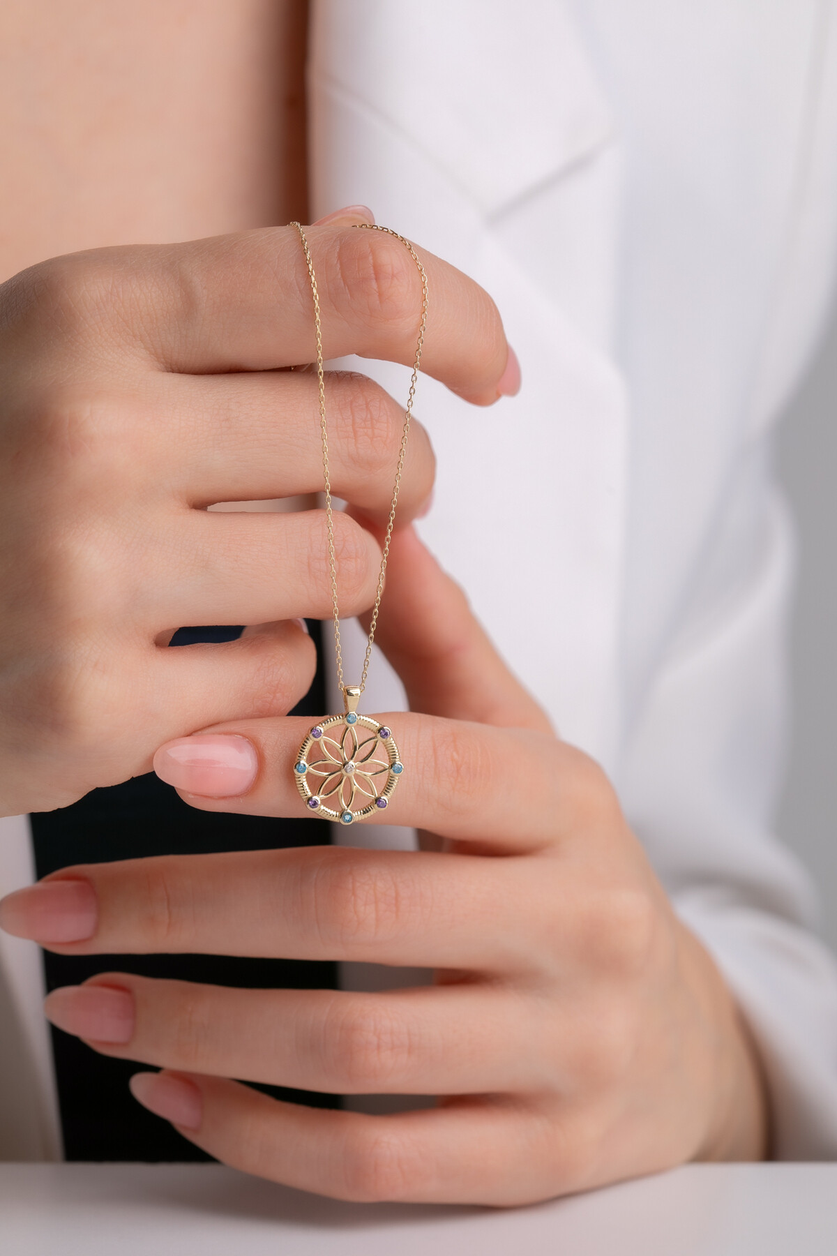 14 Ayar Altın Lotus Kolye