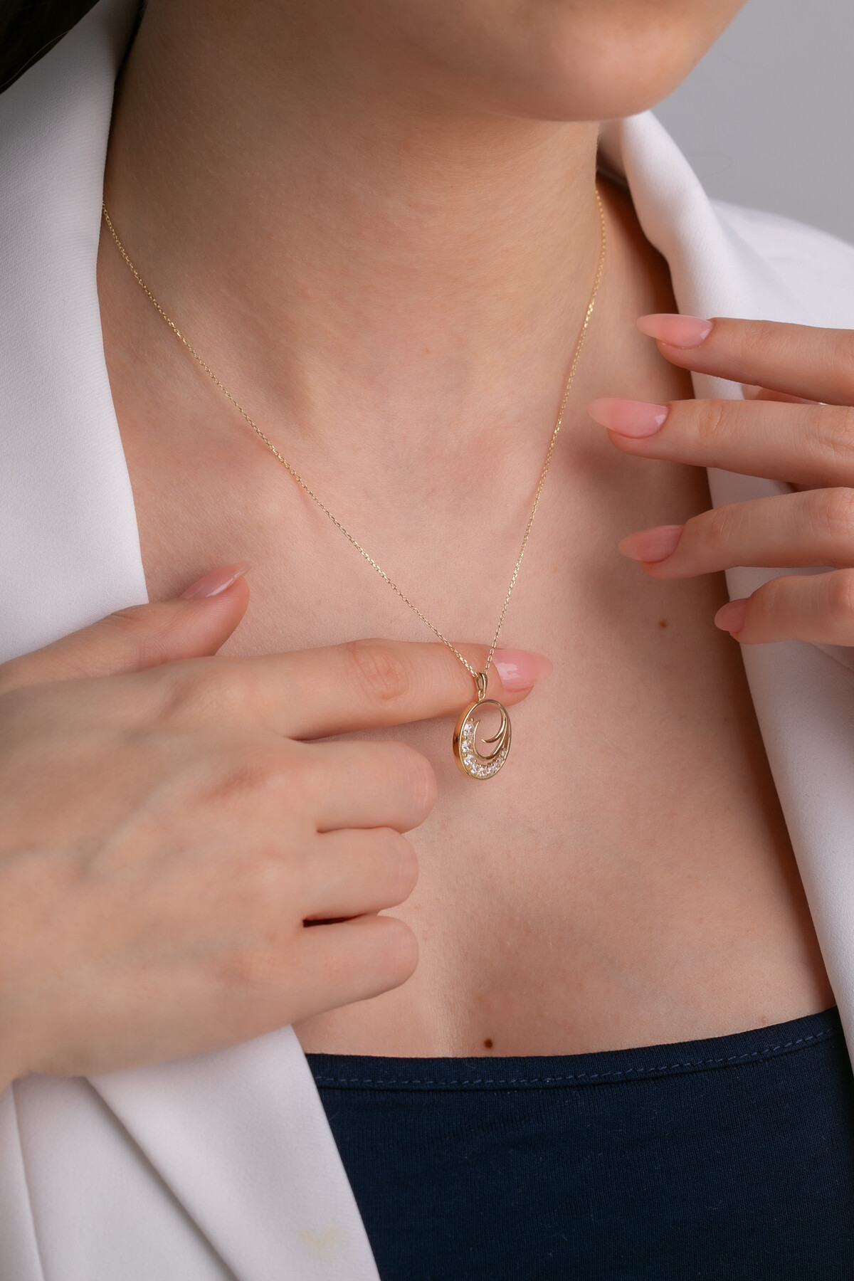 14 Ayar Altın Lotus Kolye