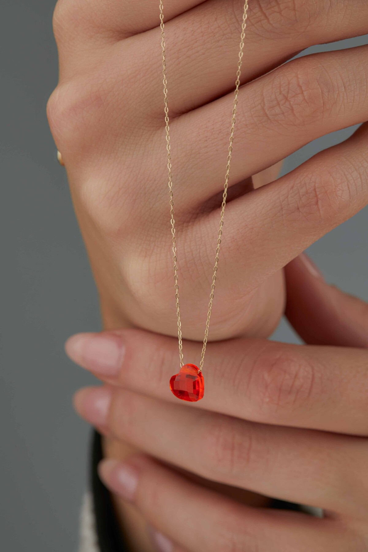 14 Ayar Altın Turuncu Kalp Kolye