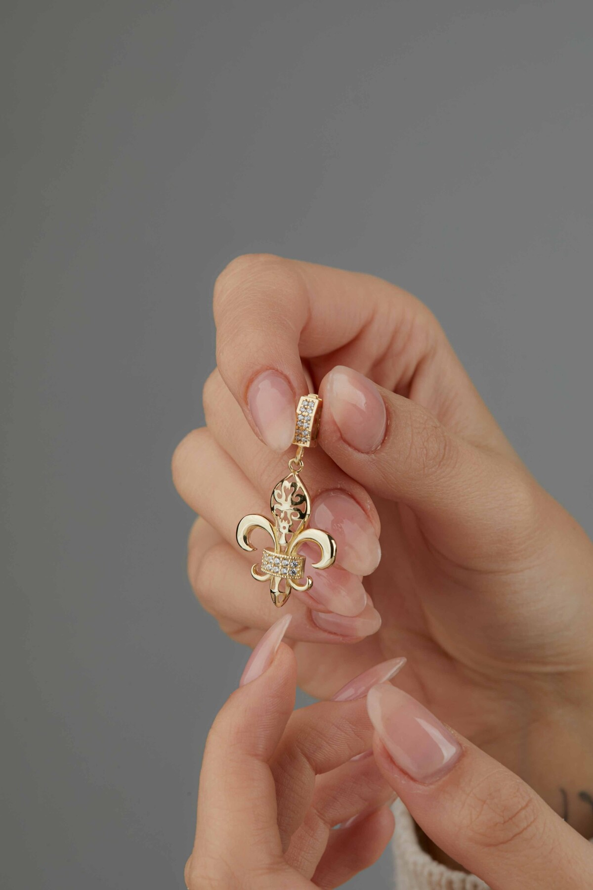 14 Ayar Altın Zambak Kolye Ucu