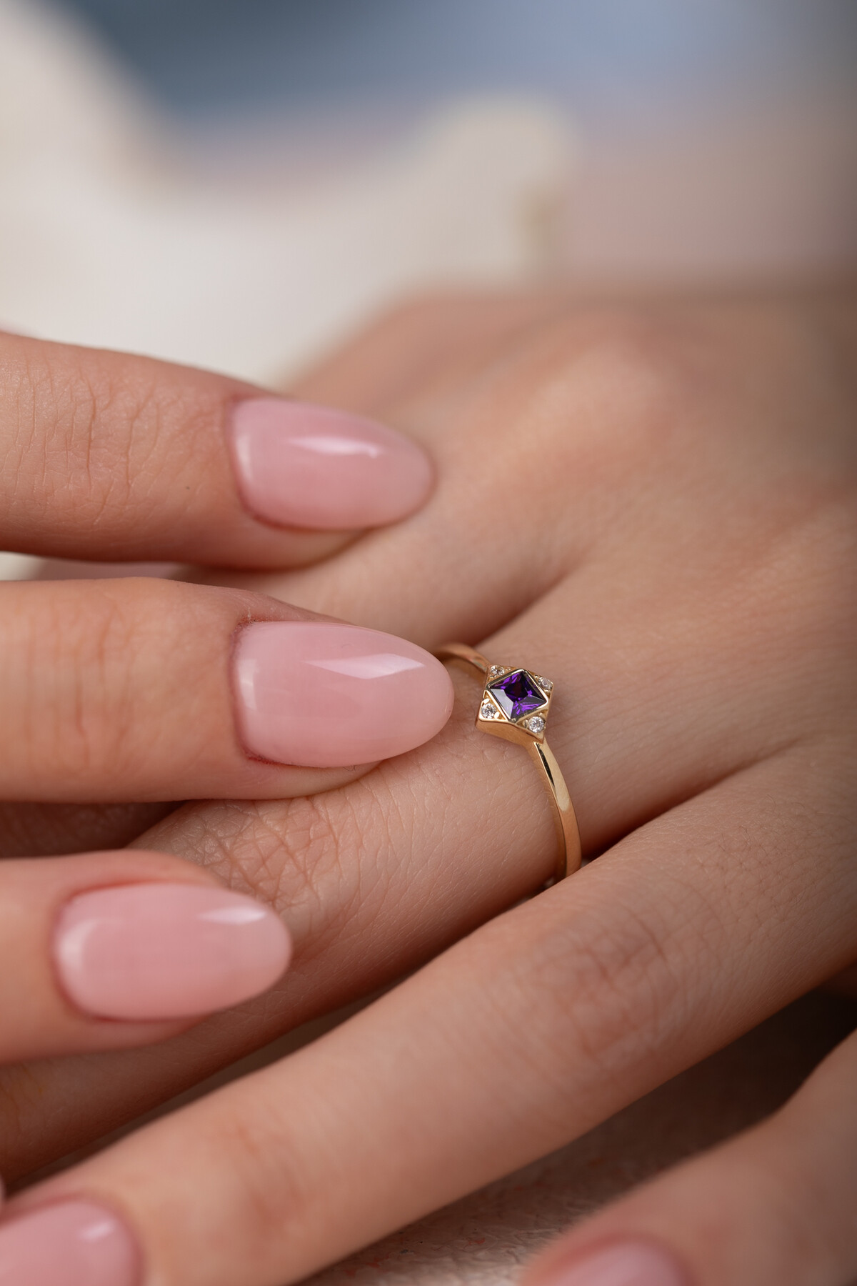 14 Ayar Altın Amatist Taşlı Yüzük