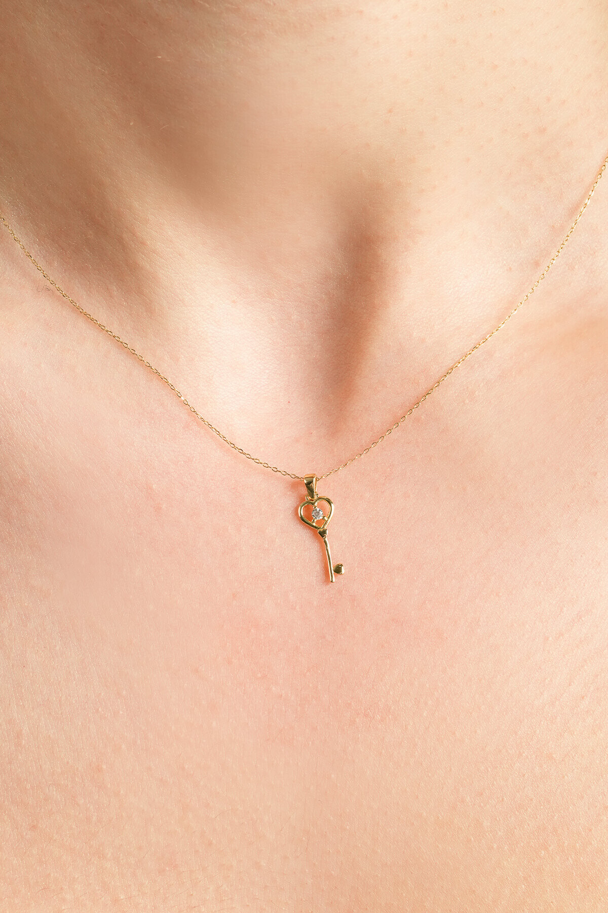 14 Ayar Altın Anahtar Kolye