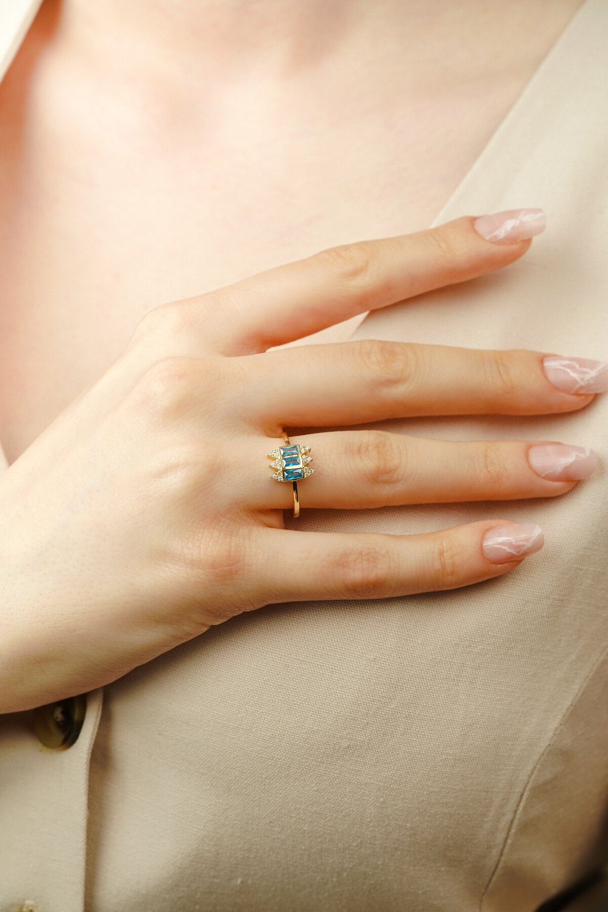 14 Ayar Altın Aqua Taşlı Yüzük